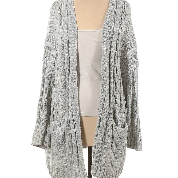 Urban Outfitters Kimchi Blue Light Blue Oversized Cardigan Size XS - Picture 1 of 8